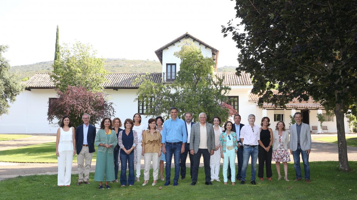 loewe se cuela en el paisaje de tierra de campos